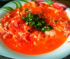 Глазунья с помидорами без выпаривания