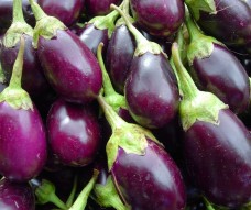 БАКЛАЖАНЫ  С  ОРЕХАМИ