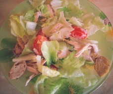 Салат цезарь с курицей